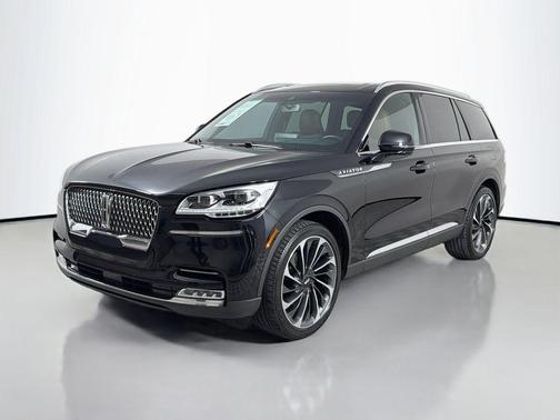Infinite Black Metallic Clearcoat 2023 Lincoln Aviator Reserve