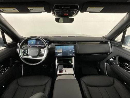 2025 Land Rover Range Rover P530 SE