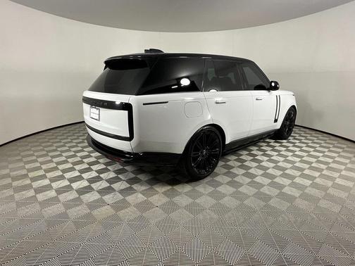 2024 Land Rover Range Rover P400 SE