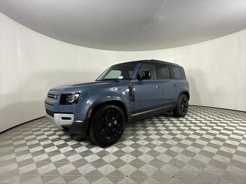 2025 Land Rover Defender 110 P400 S