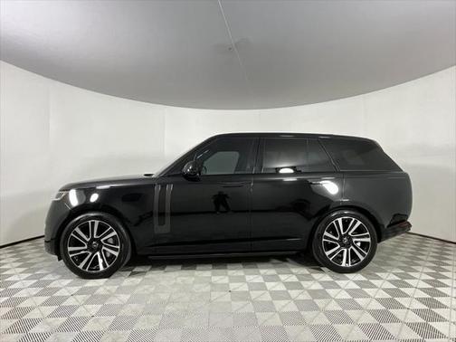 2023 Land Rover Range Rover P530 SE