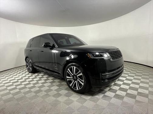 2023 Land Rover Range Rover P530 SE