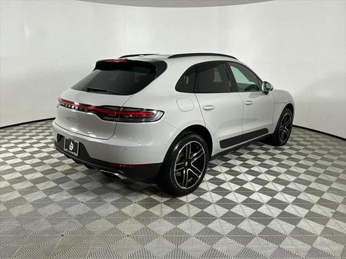 2021 Porsche Macan Base