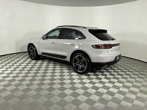 2021 Porsche Macan Base