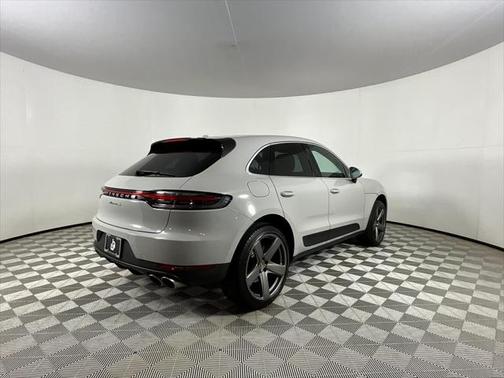 2020 Porsche Macan Base