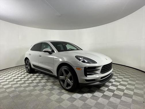 2020 Porsche Macan Base