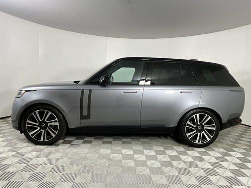 2023 Land Rover Range Rover P530 SE