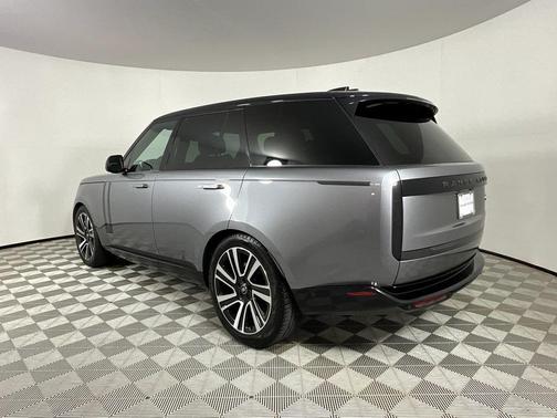 2023 Land Rover Range Rover P530 SE