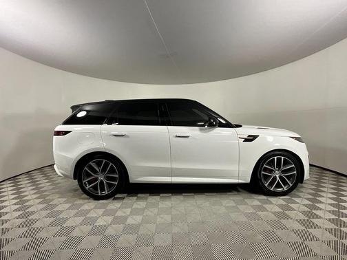 2023 Land Rover Range Rover Sport SE