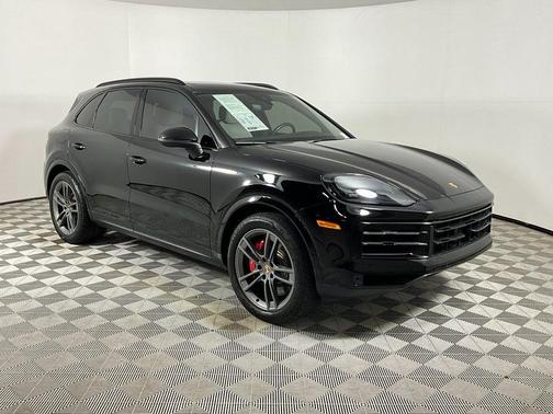 2024 Porsche Cayenne S