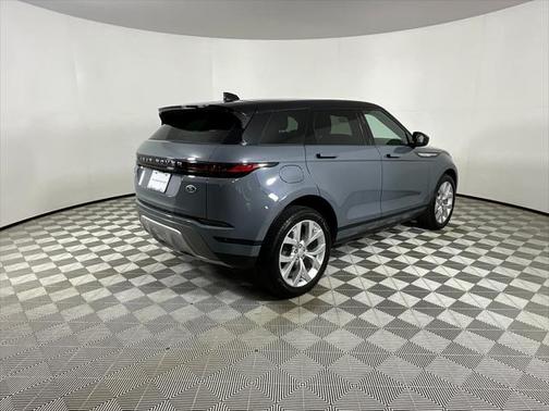 2022 Land Rover Range Rover Evoque SE