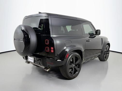 Santorini Black Metallic 2025 Land Rover Defender V8