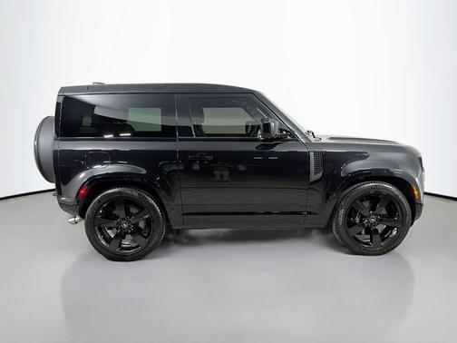Santorini Black Metallic 2025 Land Rover Defender V8