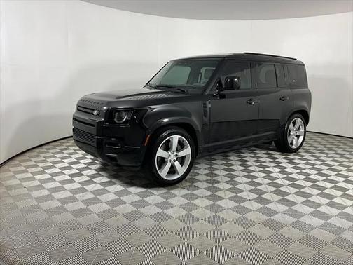 2024 Land Rover Defender 110 P400 X-Dynamic SE