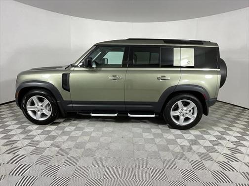 2020 Land Rover Defender 110 SE