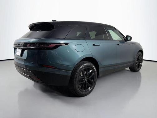 Giola Green Metallic 2026 Land Rover Range Rover Velar P250 S