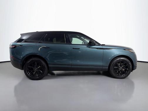 Giola Green Metallic 2026 Land Rover Range Rover Velar P250 S