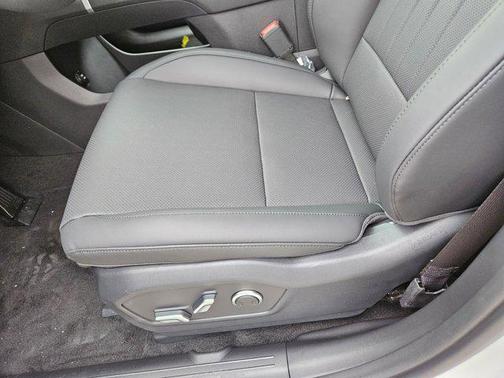 2025 Hyundai SANTA FE SEL 2.4