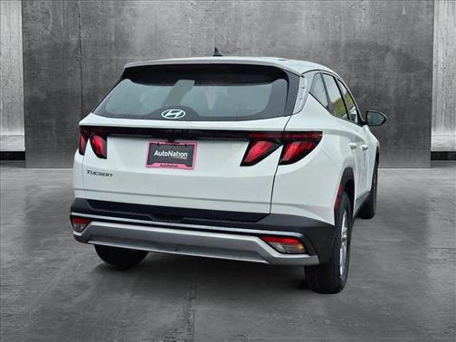 2025 Hyundai TUCSON SE