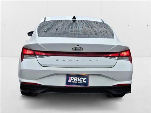 2023 Hyundai ELANTRA SE