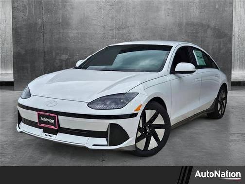 2025 Hyundai IONIQ 6 SE Standard Range