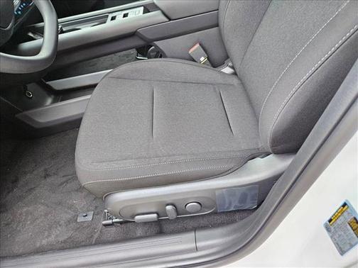 2025 Hyundai IONIQ 6 SE Standard Range
