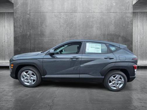 2025 Hyundai KONA SE