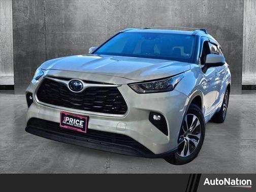 2020 Toyota Highlander Hybrid XLE