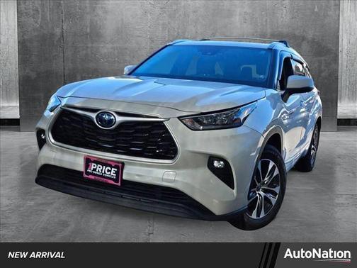 2020 Toyota Highlander Hybrid XLE