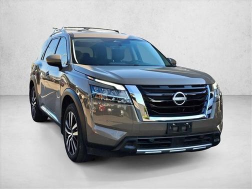 2024 Nissan Pathfinder Platinum FWD