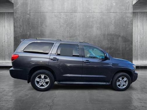 2014 Toyota Sequoia SR5