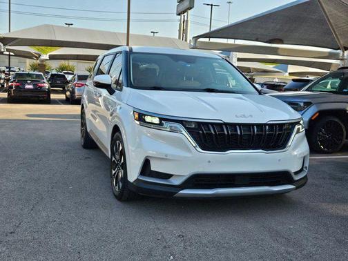 2022 Kia Carnival EX