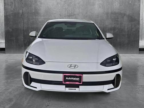 2025 Hyundai IONIQ 6 SE