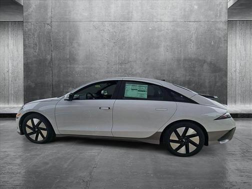 2025 Hyundai IONIQ 6 SE
