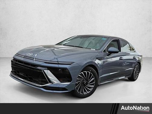 2025 Hyundai SONATA Hybrid SE