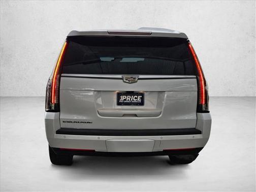 2018 Cadillac Escalade Luxury