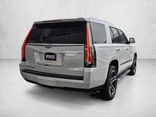 2018 Cadillac Escalade Luxury