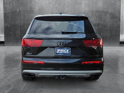 2019 Audi Q7 55 Prestige