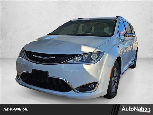 2020 Chrysler Pacifica Hybrid Limited