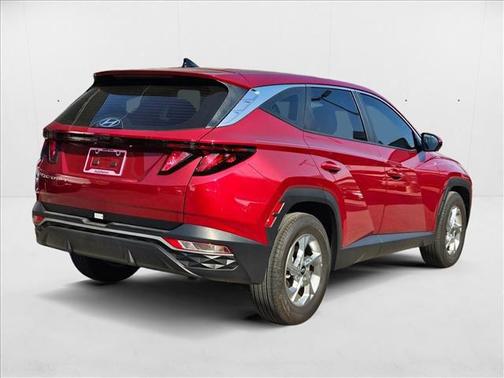 2024 Hyundai TUCSON SE