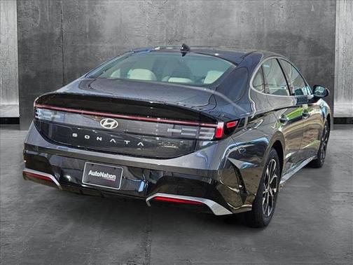 2025 Hyundai SONATA SEL