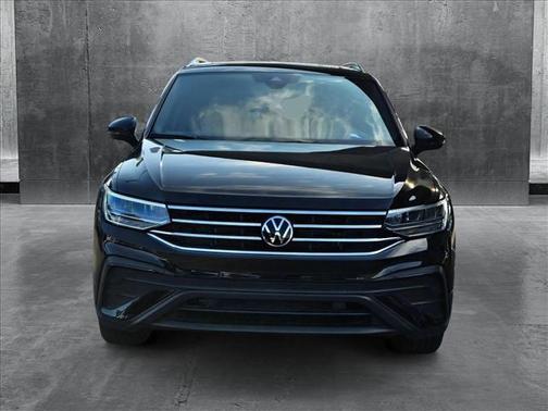 2024 Volkswagen Tiguan 2.0T SE 4MOTION