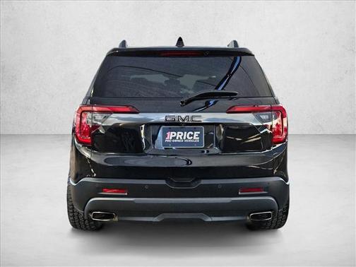 2022 GMC Acadia AWD AT4