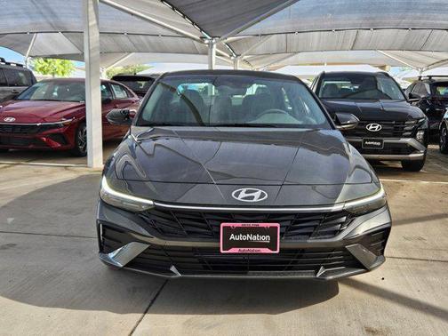 2025 Hyundai ELANTRA Sport