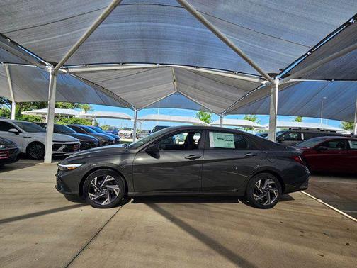 2025 Hyundai ELANTRA Sport