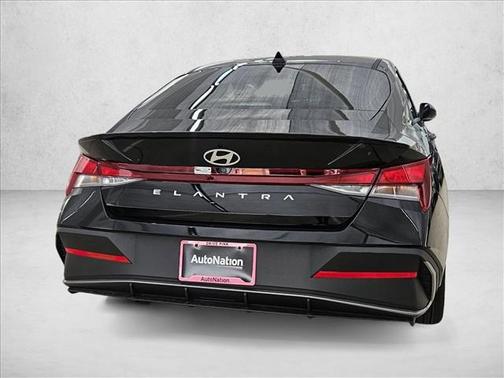 2025 Hyundai ELANTRA Sport