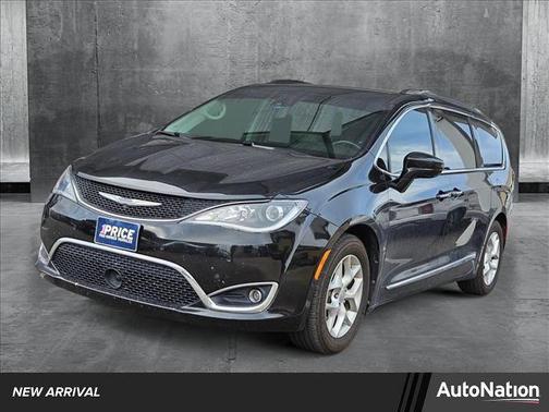 2018 Chrysler Pacifica Touring-L