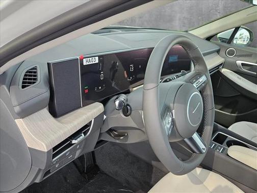 2025 Hyundai SONATA Hybrid SE