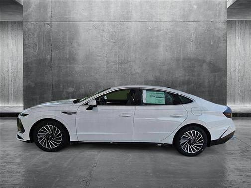 2025 Hyundai SONATA Hybrid SE