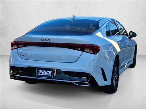 2022 Kia K5 LX